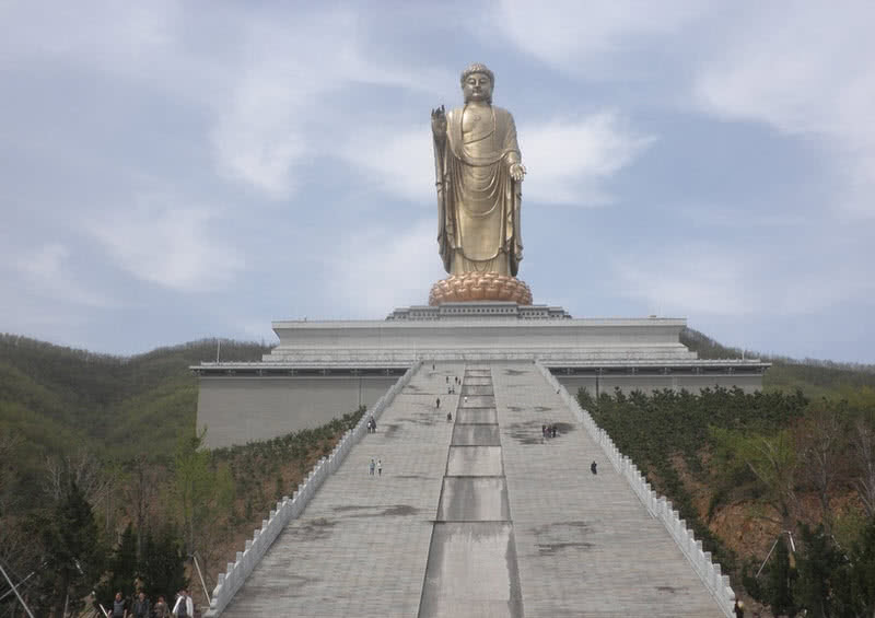 spring buddha