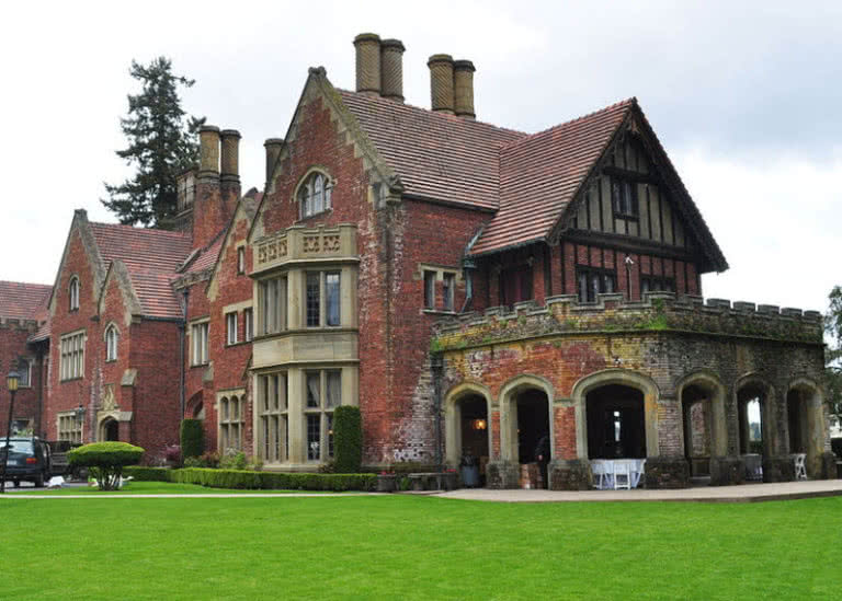 Top 10 Most Popular Monuments of Love in the World