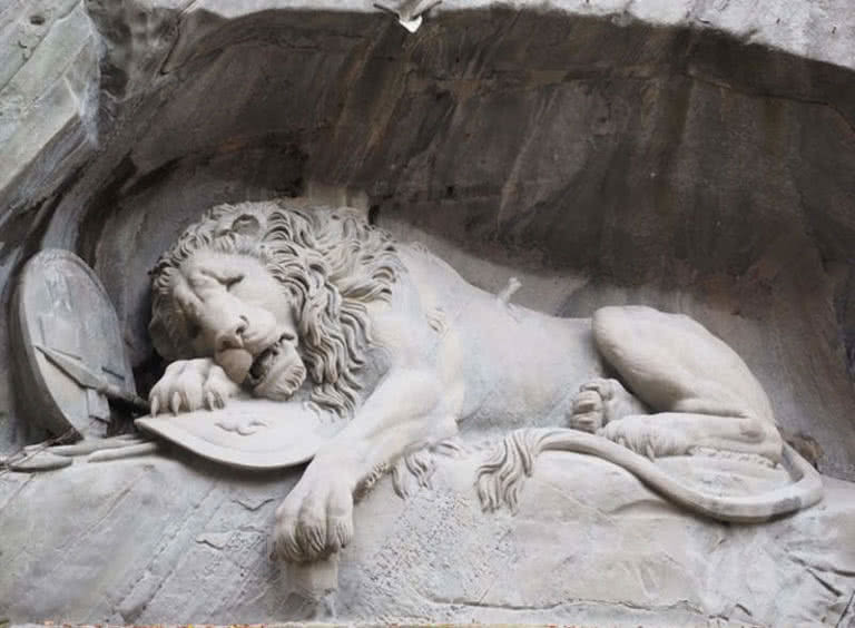 9 Most Amazing Colossal Statues In The World The Mysterious World