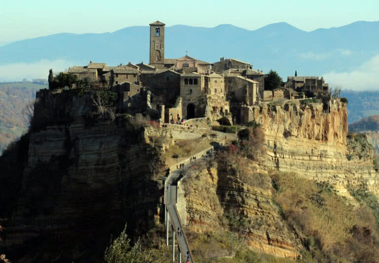 Top 10 Spectacular Cliff-Side Towns In The World - The Mysterious World