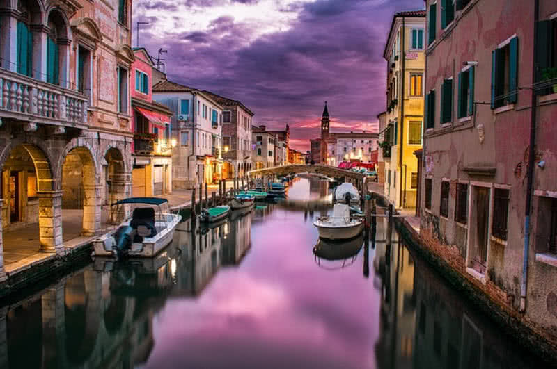 komfort album dinosaurus Top 10 Most Beautiful Canal Cities In The World - The Mysterious World